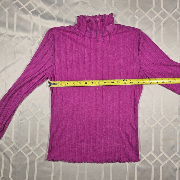 Levi's Turtle Mock Neck Semi-Sheer Long Sleeve Size XS - Picture 4 of 6